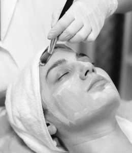 facial treatment female